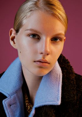 JULIA STEG