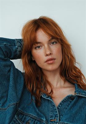 JULIA JOHANSEN